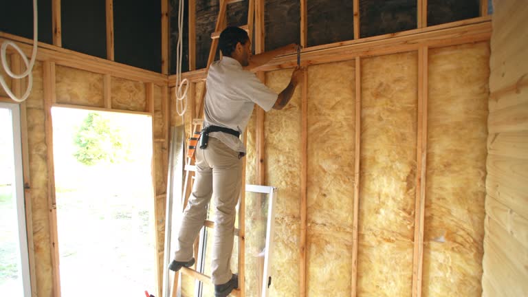 Types of Insulation We Offer in Etowah, TN